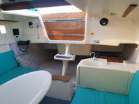 Hunter 23.5 Click to launch Larger Image