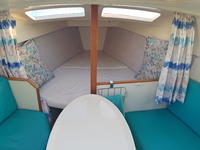 Hunter 23.5 Click to launch Larger Image