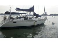 Hunter Legend 37.5 Click to launch Larger Image